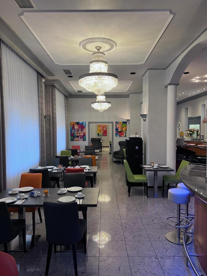 Gaestehaus Kral แอร์ลังเงิน ภายนอก รูปภาพ