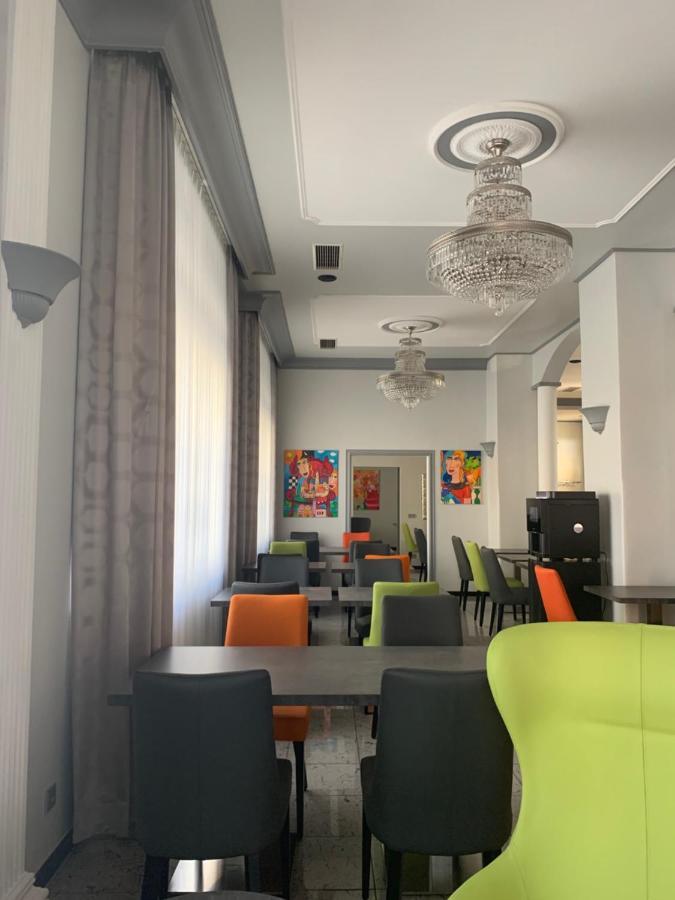 Gaestehaus Kral แอร์ลังเงิน ภายนอก รูปภาพ
